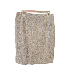 Lafayette 148 new york size 8 skirt silver